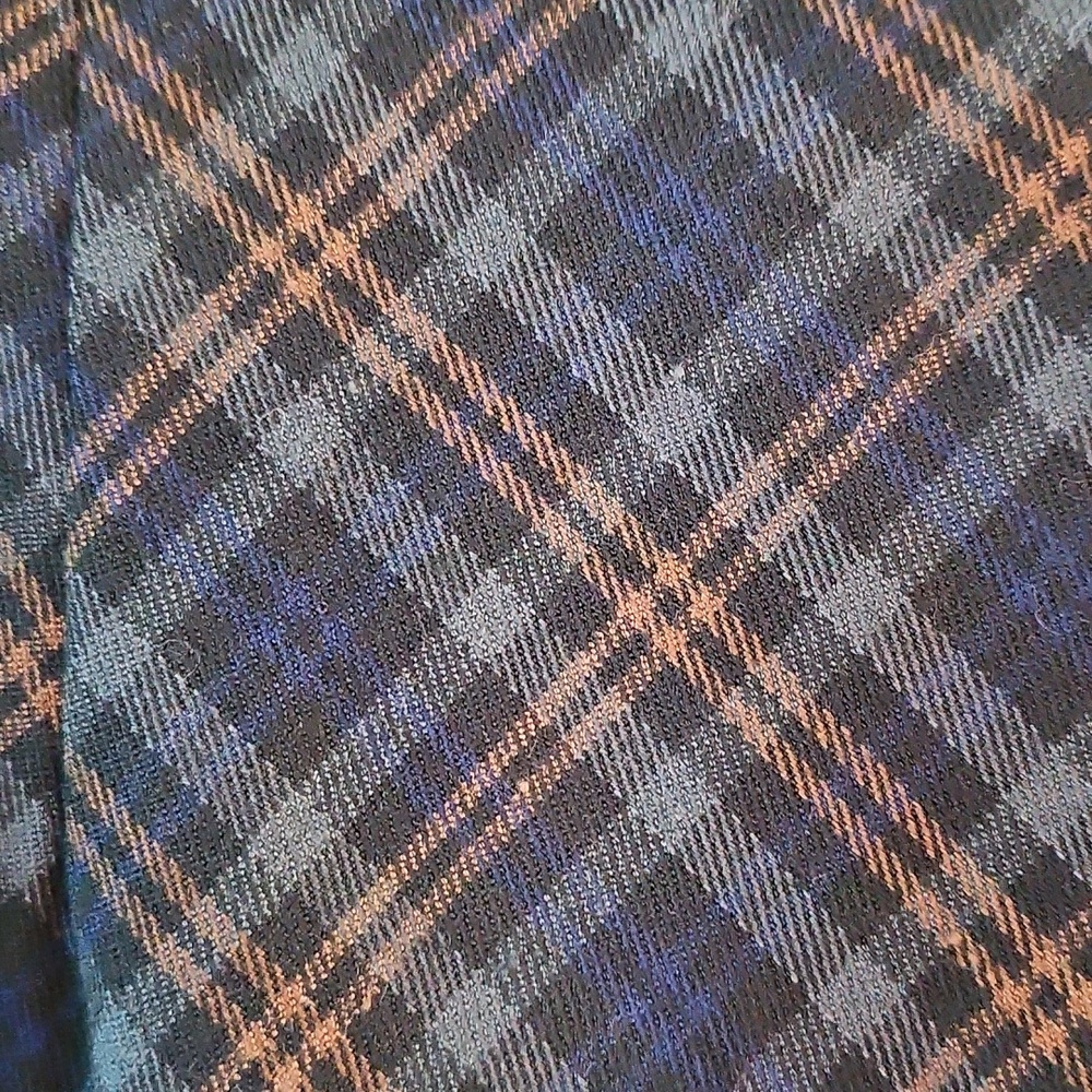 20 Inch Skirt - Picture 2 of 3